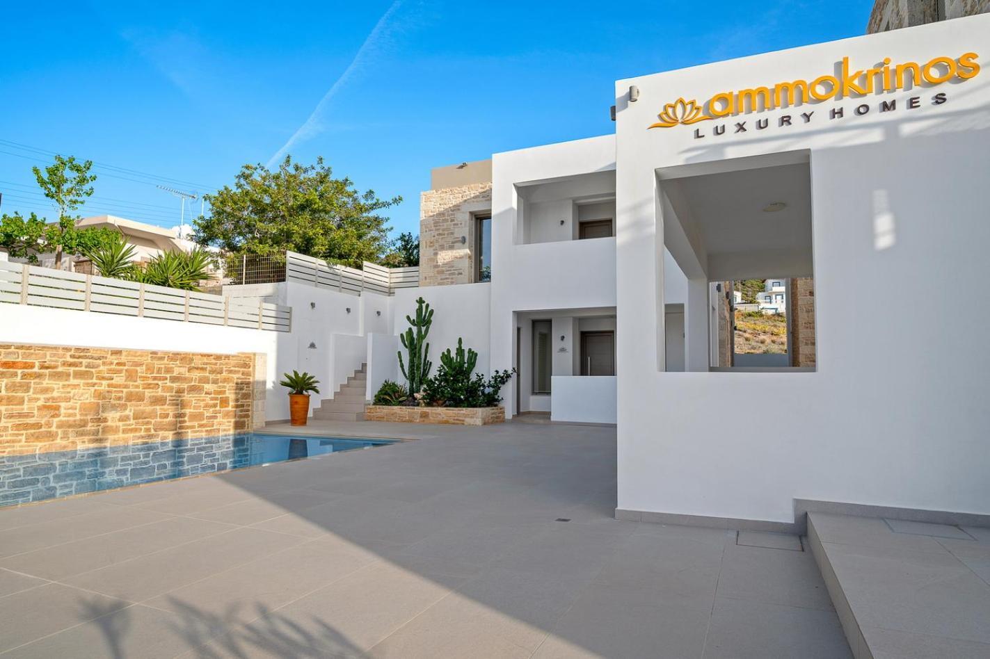 Ammokrinos Luxury Homes,150M From The Beach Kalamaki  Exterior photo
