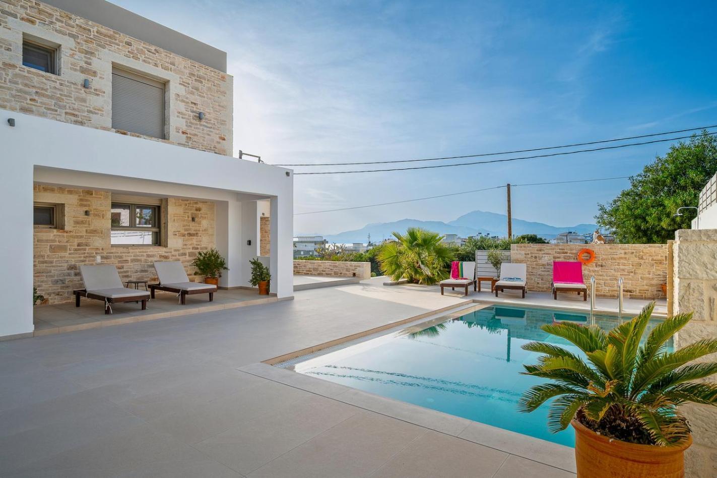 Ammokrinos Luxury Homes,150M From The Beach Kalamaki  Exterior photo